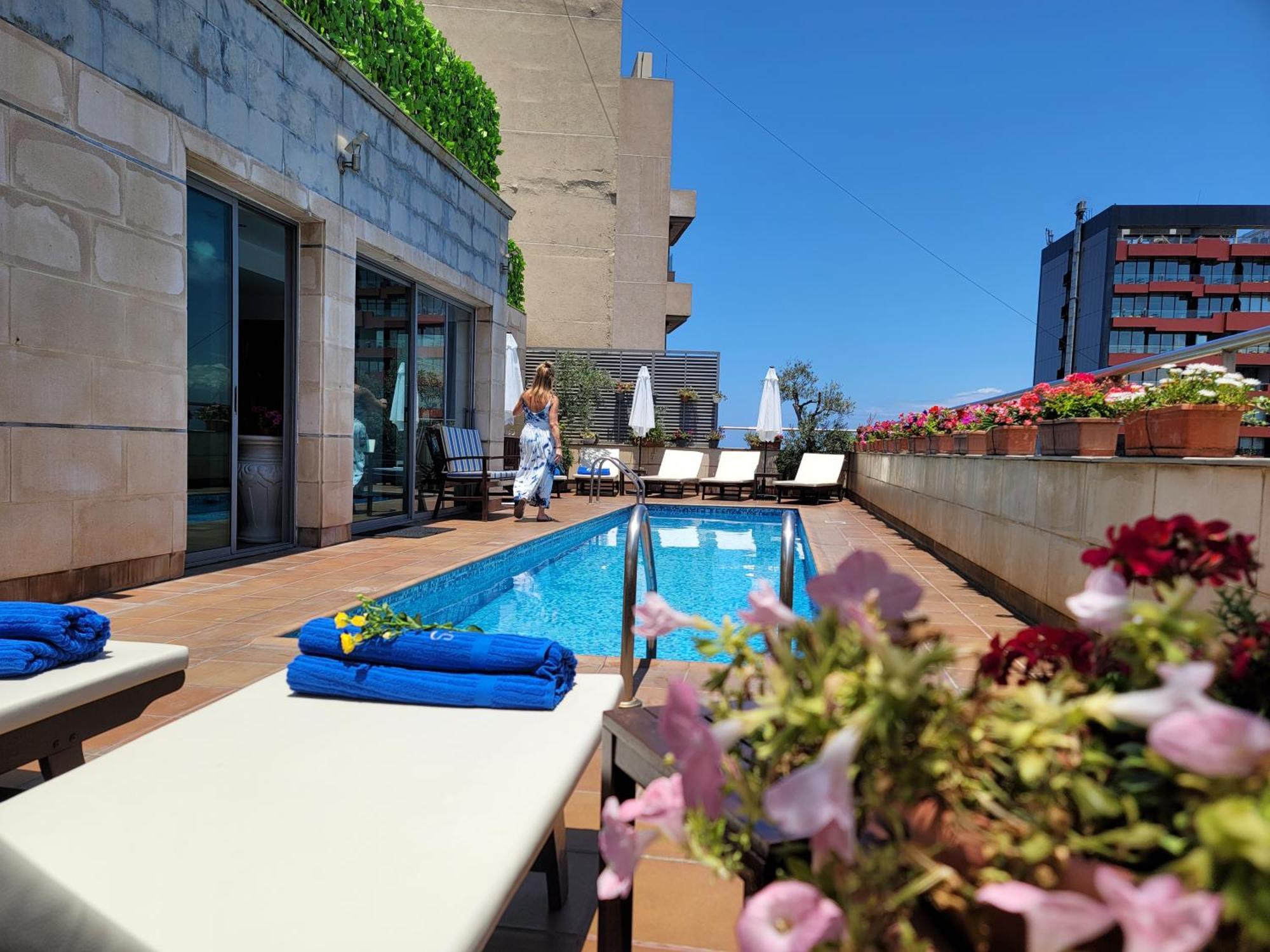Sky Suites Beirut Exterior photo